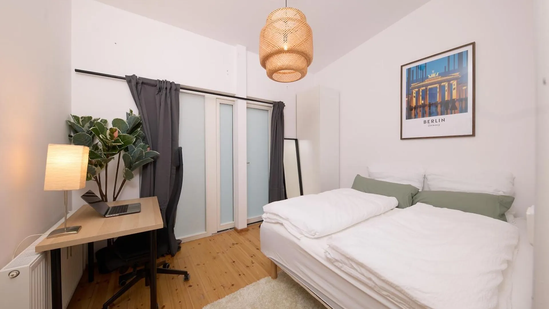 Staywell - Apartment Am Schloss Bellevue Fuer Bis Zu 12 Personen Berlín 0*,